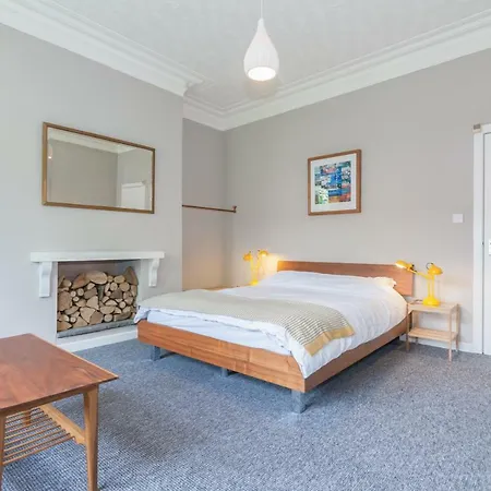 Rentalshosted Chorlton-3
