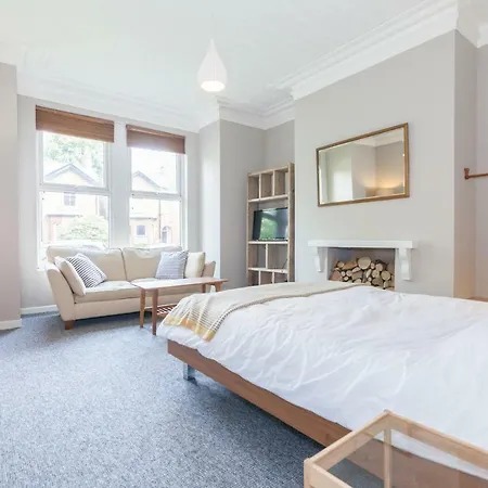 Rentalshosted Chorlton-2